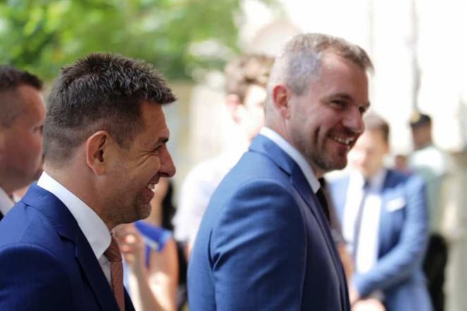 Pellegrini: Zálohovanie plastových fliaš podporujem v plnej miere